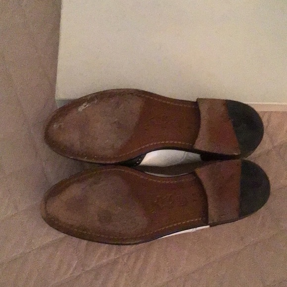 Church’s Classic Spectator Shoes. Size 7M.Genuine Leather Slight wear(see photo) - Picture 4 of 4